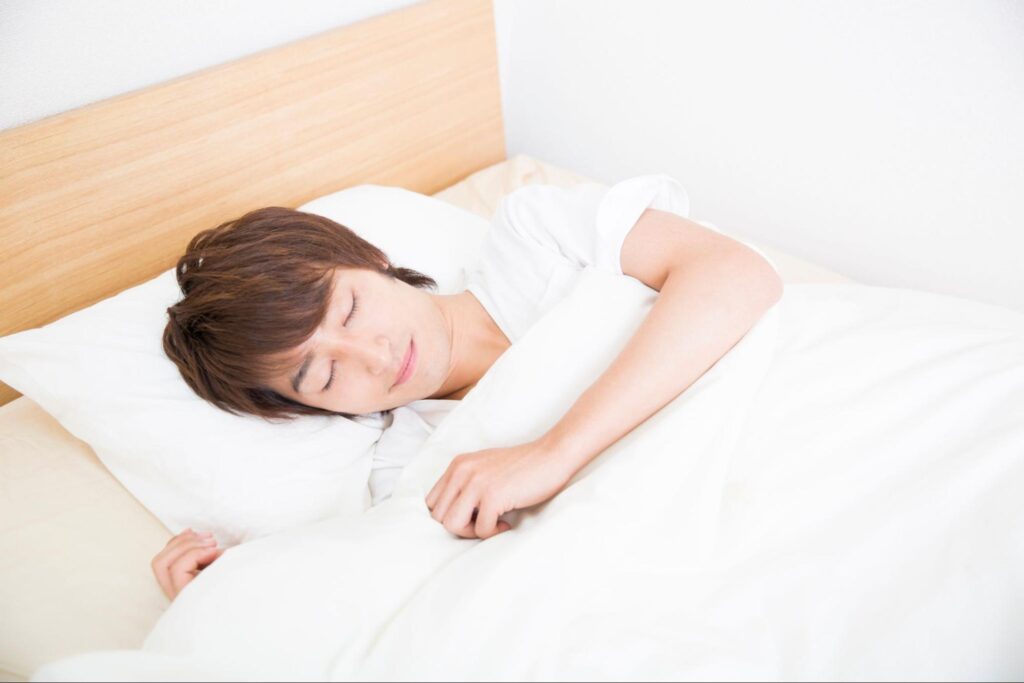 安眠している人