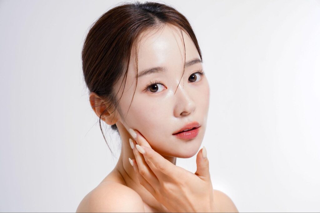 美肌の若い女性