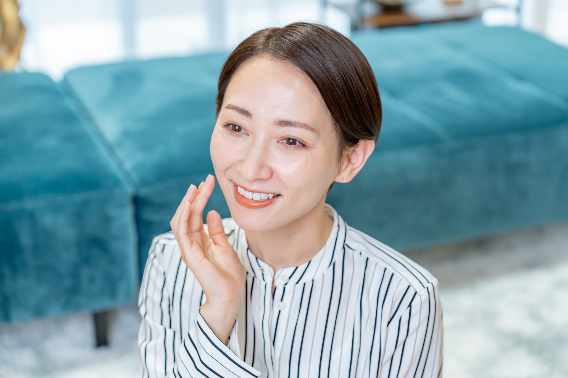 笑顔の女性