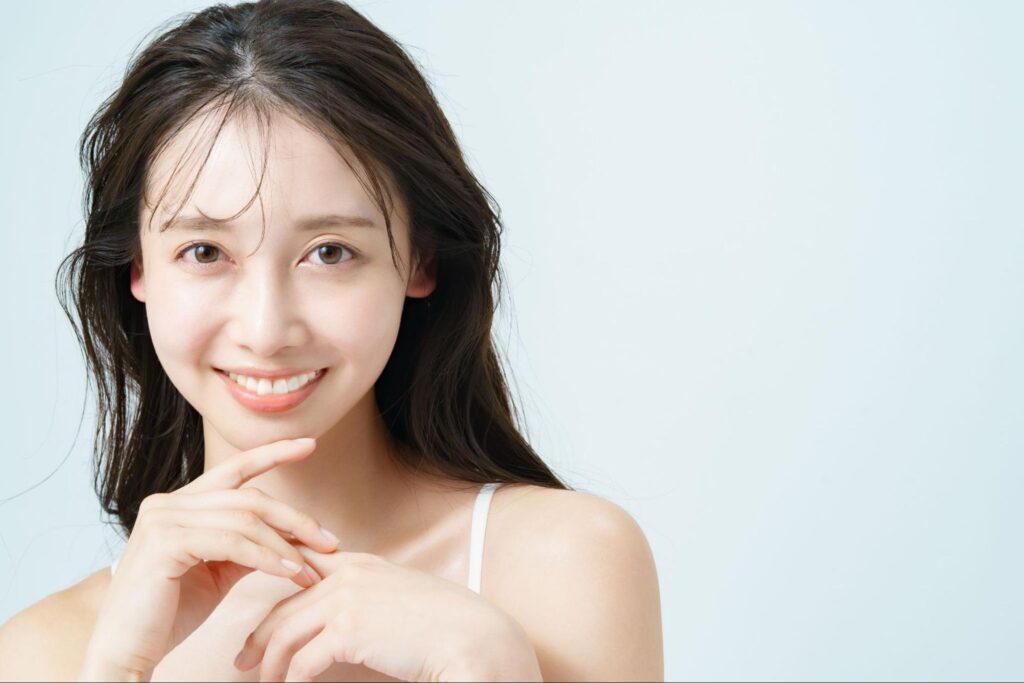 笑顔の女性